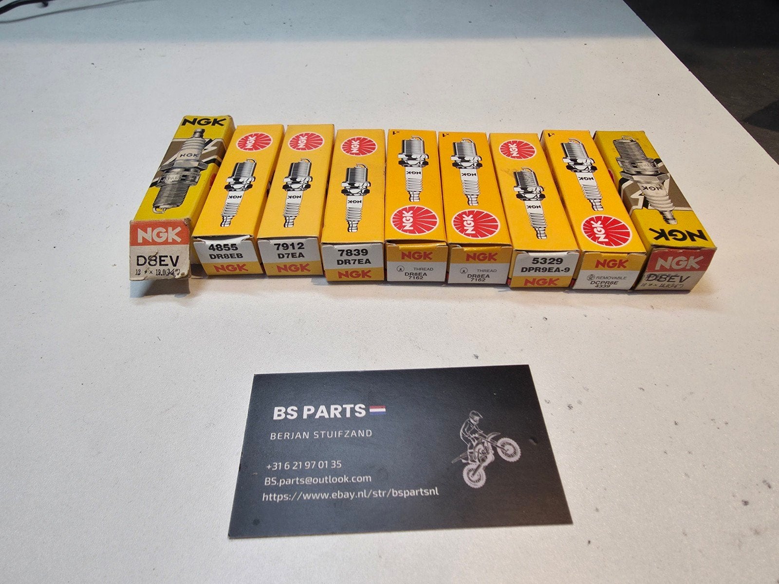 NGK Bougies - Diverse modellen serie D  Nieuw in doos, Ophalen of Verzenden, NGK Spark Plug Co., Ltd., Info@ngk.de, 14-18 Takatsuji-cho, Mizuho-ku, Nagoya, Aichi 467-8525, Japan