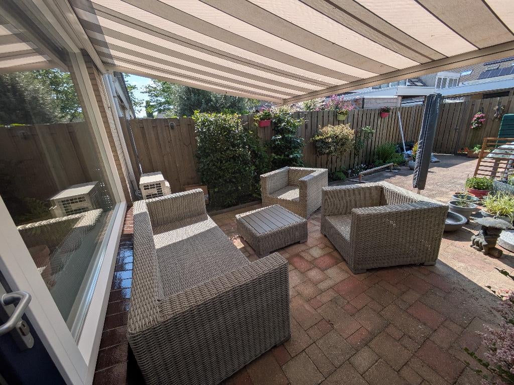 Loungeset bank, 2 stoelen, hocker/tafel, Ophalen, 5 zitplaatsen, Zo goed als nieuw, Loungeset