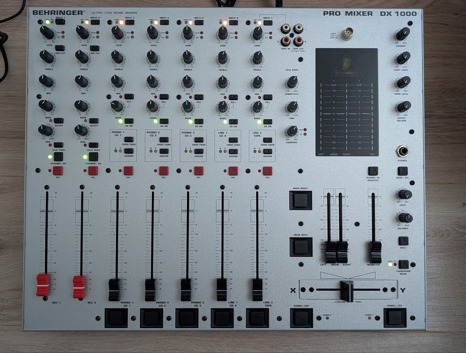Behringer Pro Mixer DX 1000 DJ Mixer, Ophalen, Gebruikt, 5 tot 10 kanalen, Microfooningang