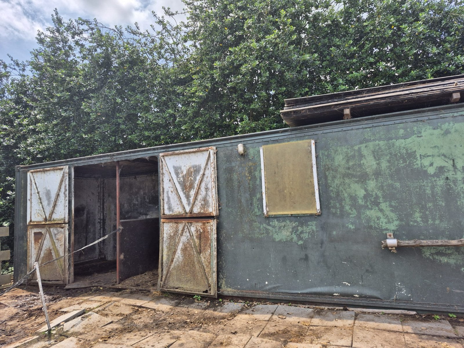 Gratis ophalen Paardenstal 9x2 mtr,container, Tuin en Terras, Ophalen, Overige soorten, 100 tot 250 cm