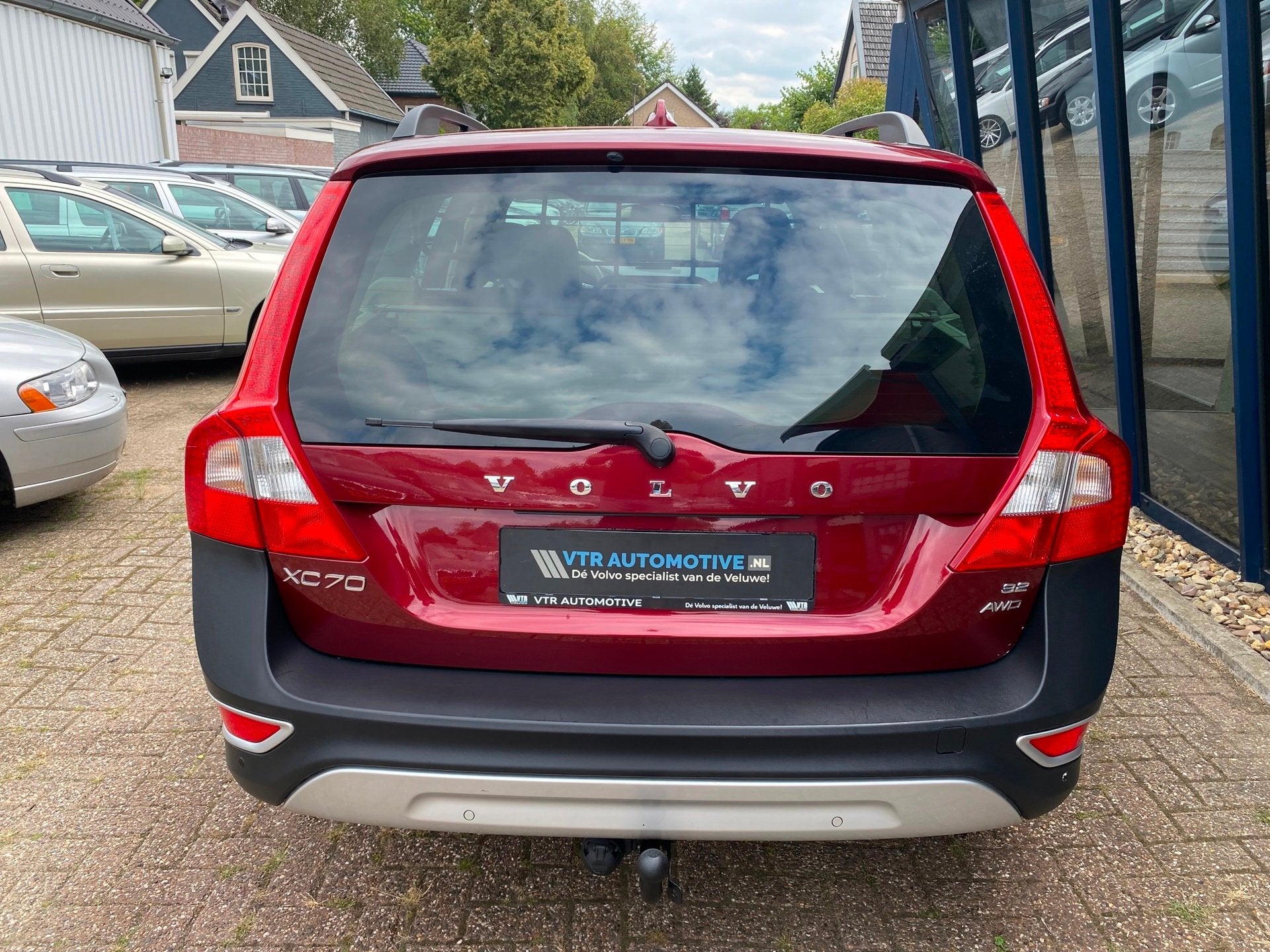 Volvo XC70 3.2 Summum AWD Automaat LEER / SUNROOF / NAVI, Auto's, Automaat, 238 pk, Gebruikt, XC70