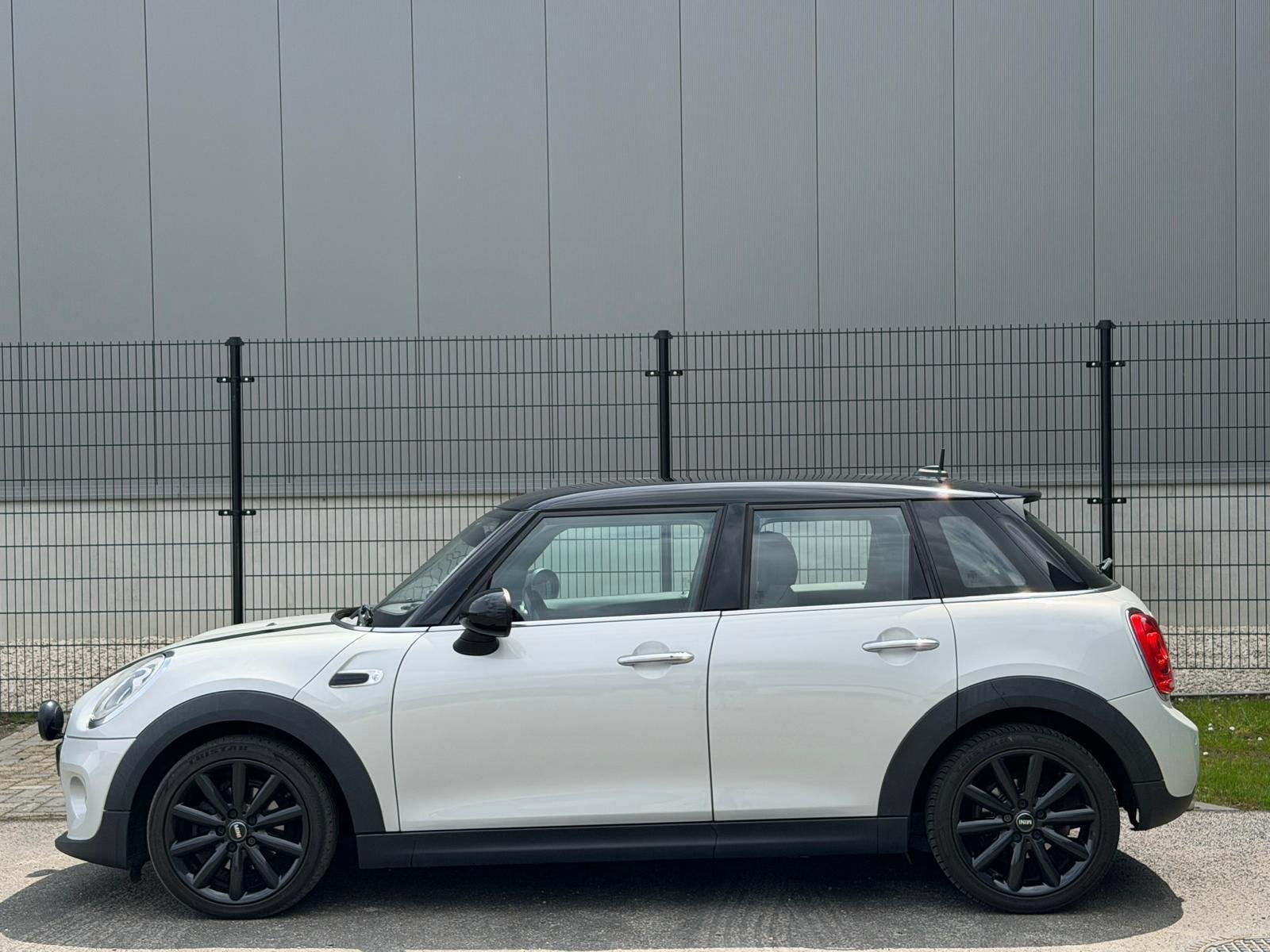 Mini 1.5 Cooper Chili Business|NAVI|STOELVERW|SPORTSTOELEN, Verwarmde buitenspiegels, 136 pk, Gebruikt, Euro 6