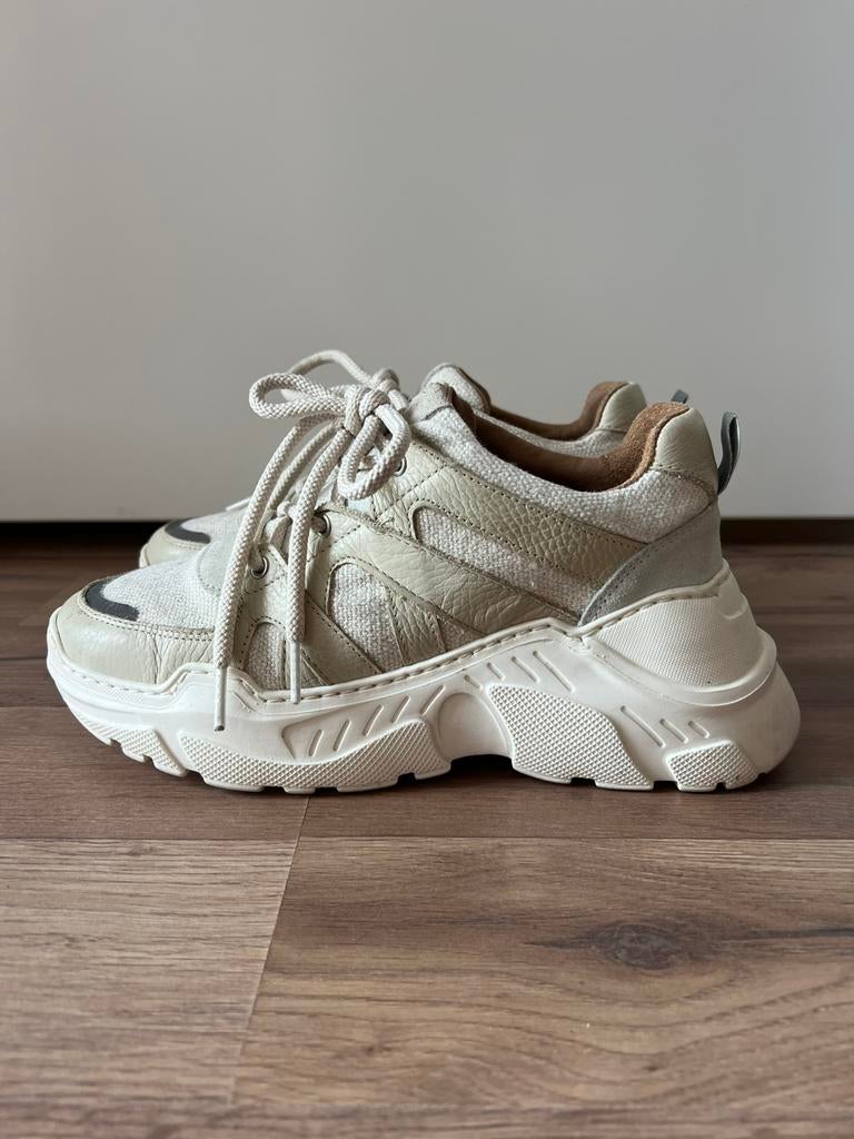 Comfortabele en mooie Dw\\rs chunky sneakers crème maat 39, Verzenden, Beige, Sneakers of Gympen, Zo goed als nieuw