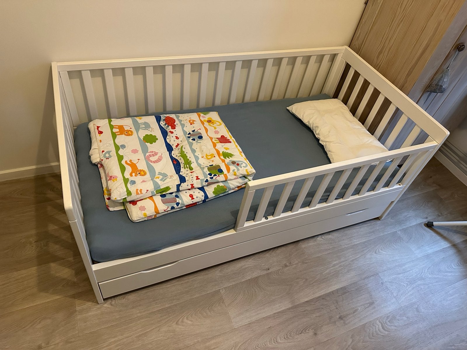 Petit amelie peuterbed nieuw., Kinderen en Baby's, Kinderkamer | Bedden, Ophalen, Nieuw, 70 tot 85 cm, 140 tot 160 cm
