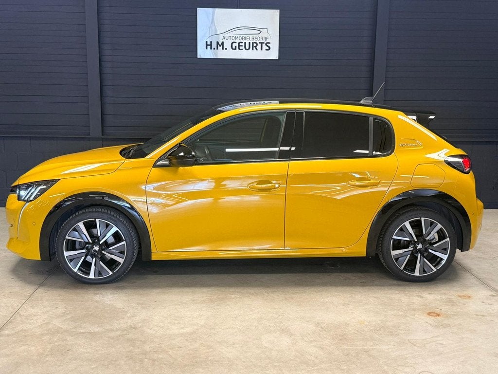 Peugeot 208 1.2 PureTech GT-Line Automaat | 131pk | Camera |, Gebruikt, 1199 cc, 1133 kg, Bedrijf