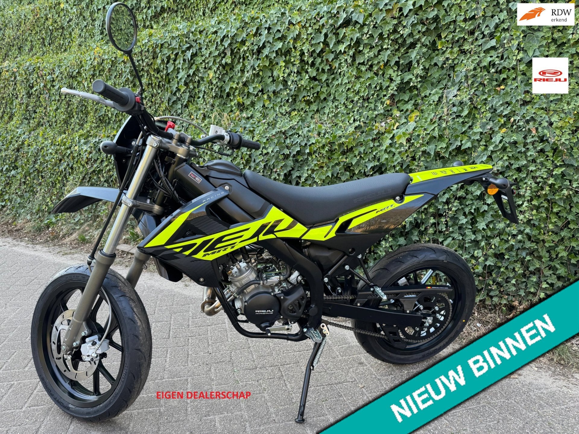 Rieju MRT SM 50 RACING E5+ Zwart / Fluor Geel NIEUW BETAAL m, R
r  r, NL, 49 cc, 6 versnellingen, R