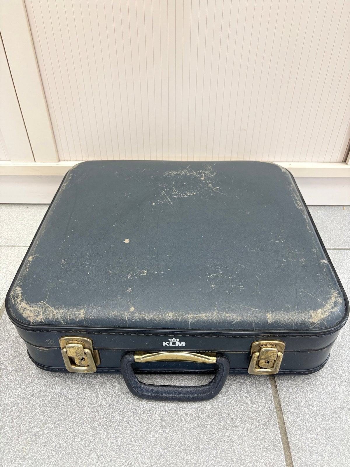 Vintage donkerblauwe KLM koffer 42x39x12 cm, Ophalen of Verzenden, Gebruikt