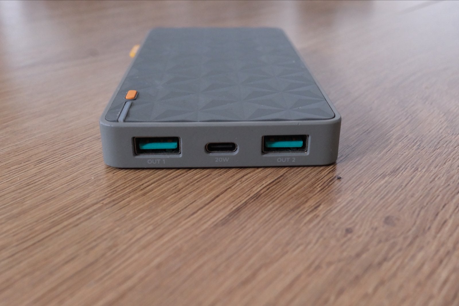 Xtorm Powerbank 20W met 2x USB-A en 1x USB-C poort, Ophalen of Verzenden, Zo goed als nieuw