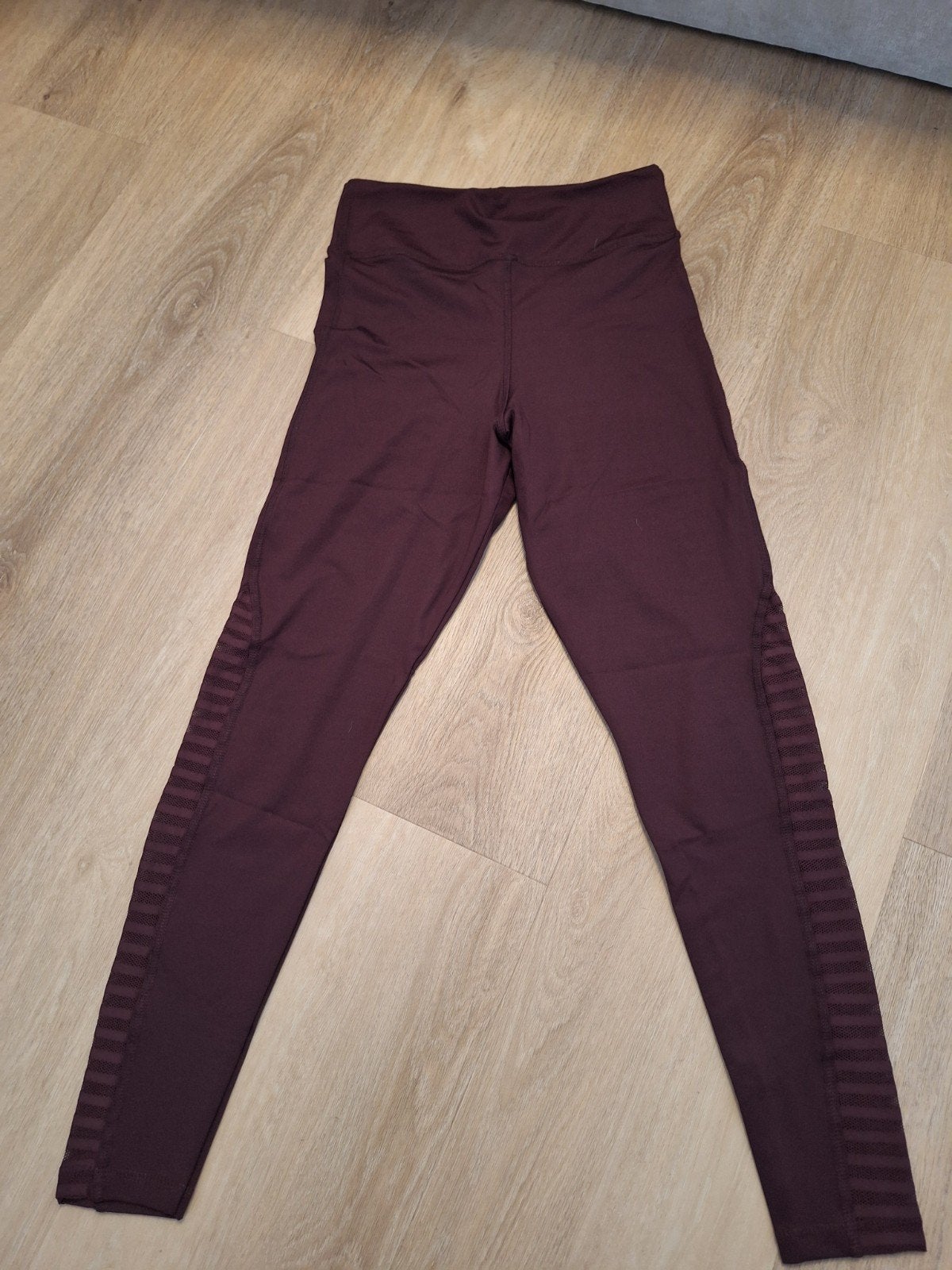 About You sportlegging maat 36 (S) bordeauxrood, Kleding | Dames, Verzenden, Maat 36 (S), Rood, About You
