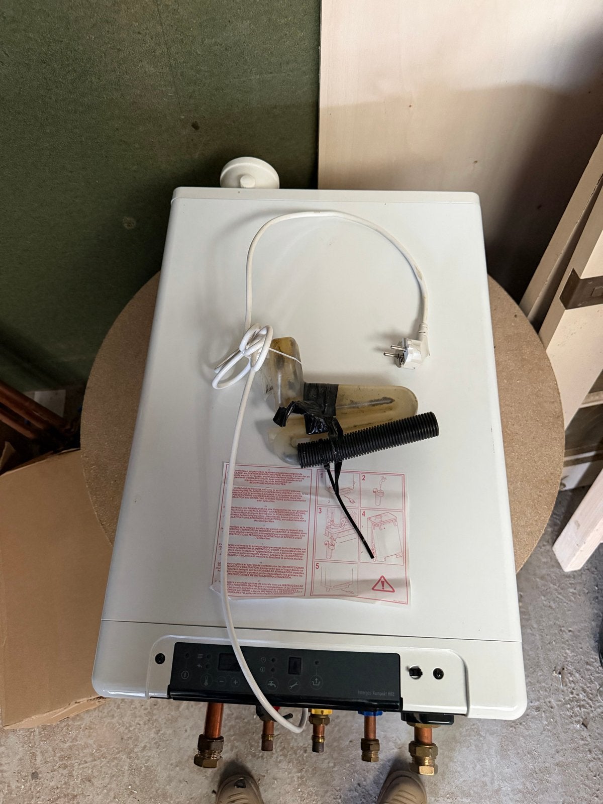 Intergas Kombi Kompakt HRE 28/24 A CV-ketel, Doe-het-zelf en Verbouw, Verwarming en Radiatoren, Ophalen, Hoog rendement (Hr), Cv-ketel of Combi-ketel