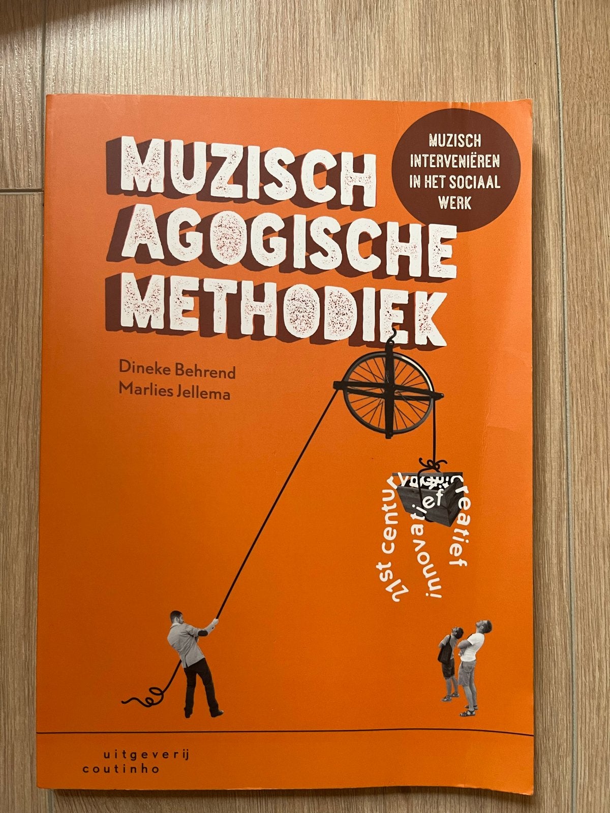 Muzisch-Agogische Methodiek - Dineke Behrend, Boeken, Studieboeken en Cursussen, Ophalen of Verzenden, Gamma, Zo goed als nieuw