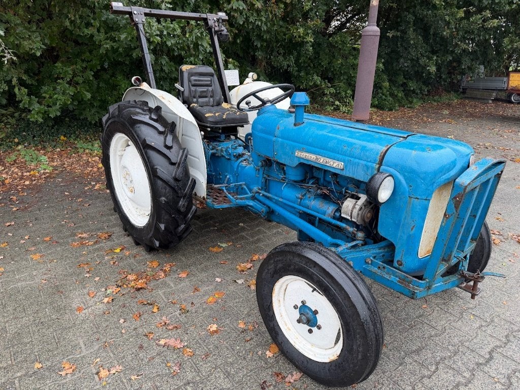 fordson dexta  tractor uit 1963 ford dexta met kenteken, Ophalen, Tot 2500, Oldtimer, Ford