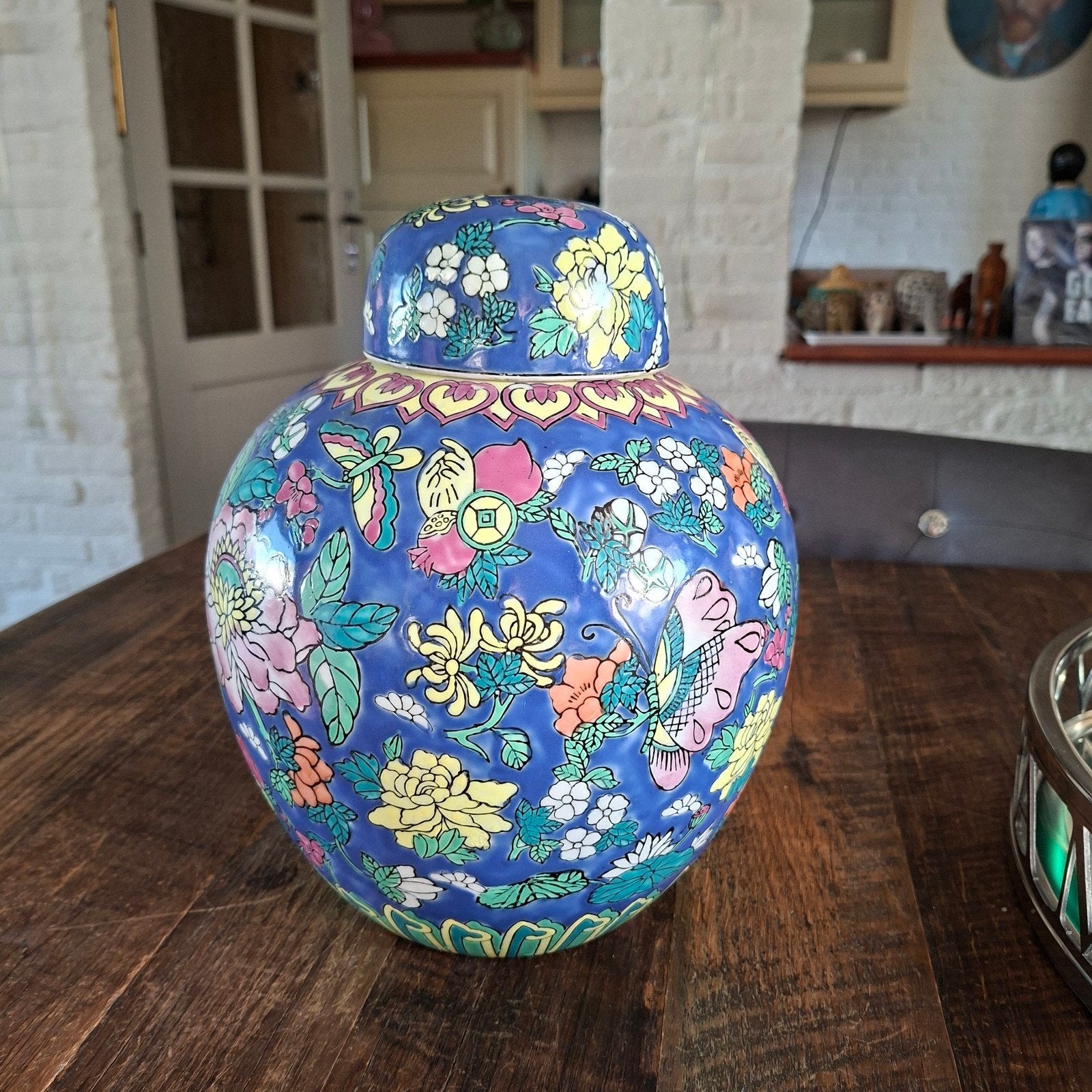 Chinese Pot met Deksel  met Mooie Kleuren 30 cm groot, Antiek en Kunst, Ophalen of Verzenden