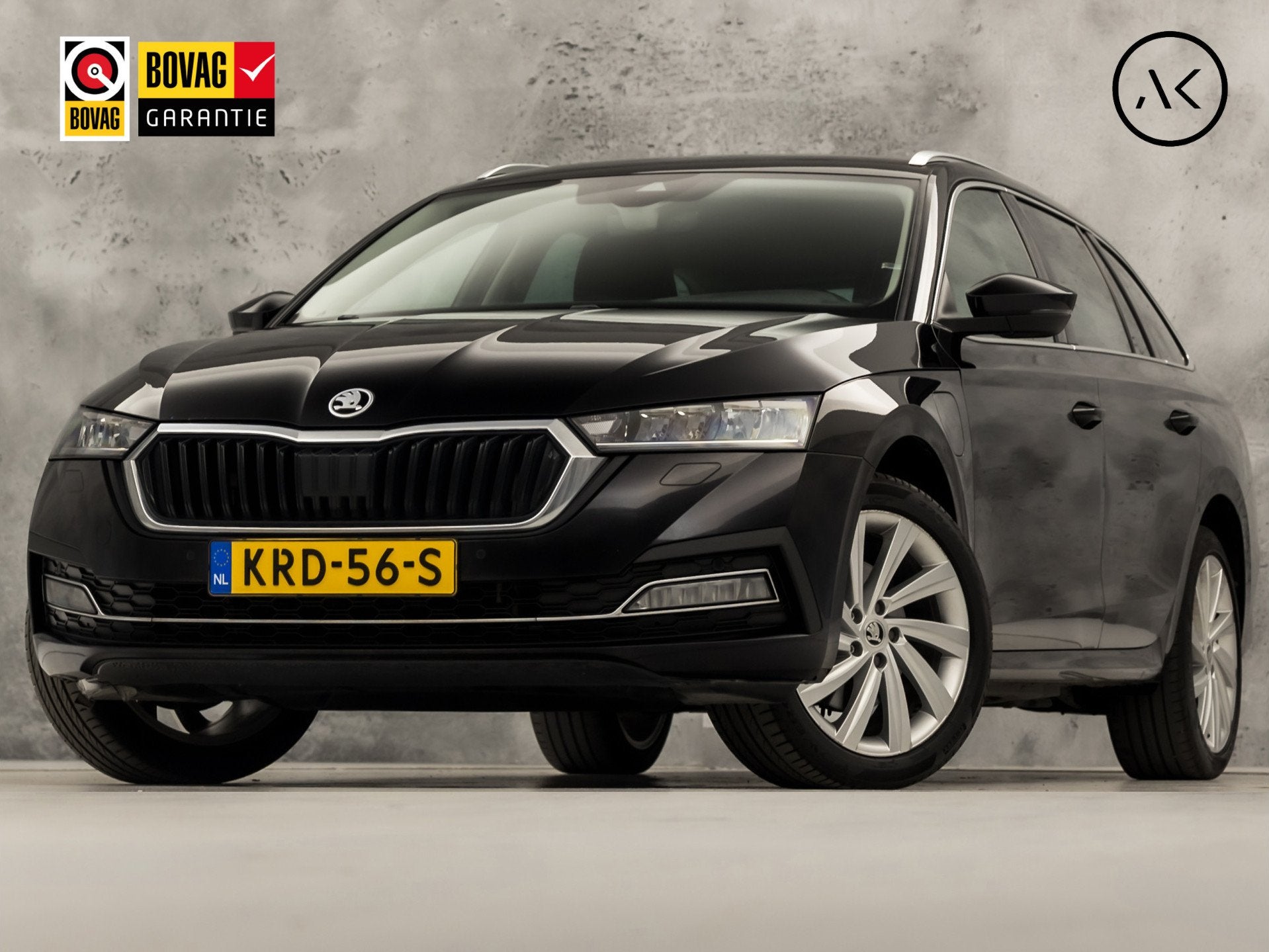 Skoda Octavia Combi 1.4 TSI iV PHEV Sport 218Pk Automaat (VI, Auto's, 12 maanden, Stof, Gebruikt, Zwart