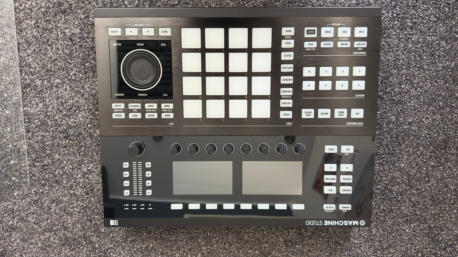 Maschine Studio Native Instruments, Ophalen, Zo goed als nieuw