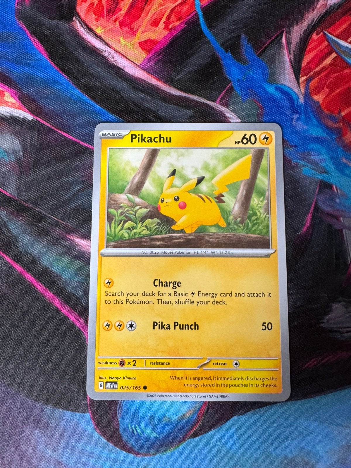 Pokémon kaarten Pikachu #25 Mew151, Ophalen of Verzenden, Zo goed als nieuw, Losse kaart