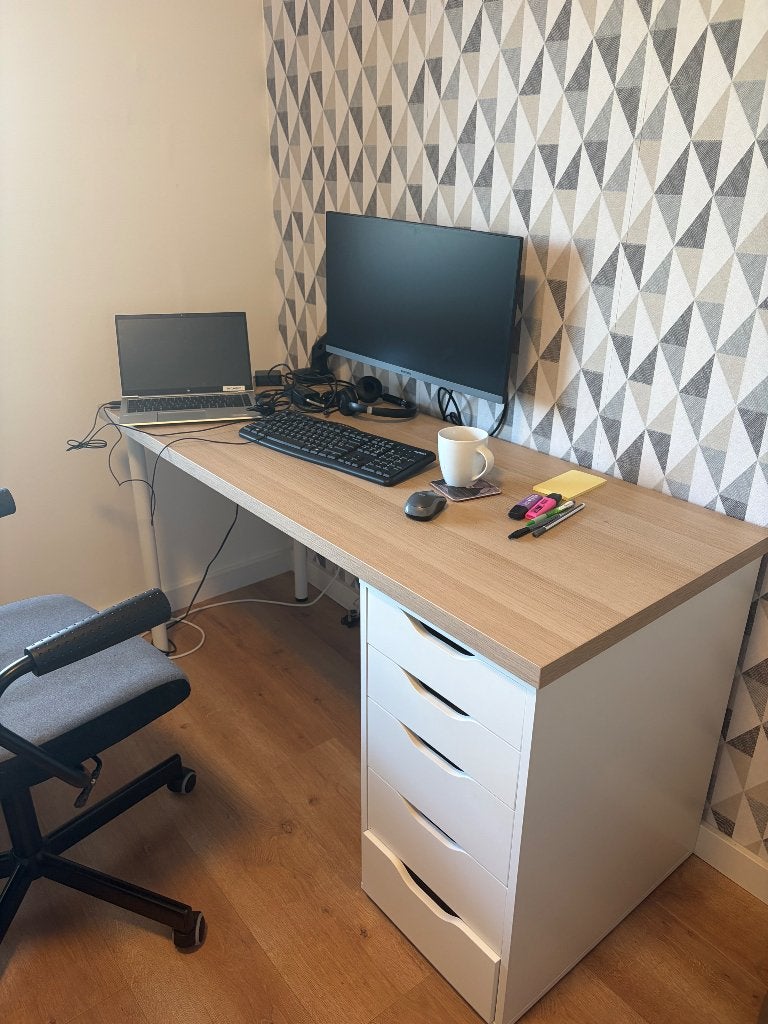Office desk with drawers, Ophalen, Zo goed als nieuw, IKEA, Overige materialen