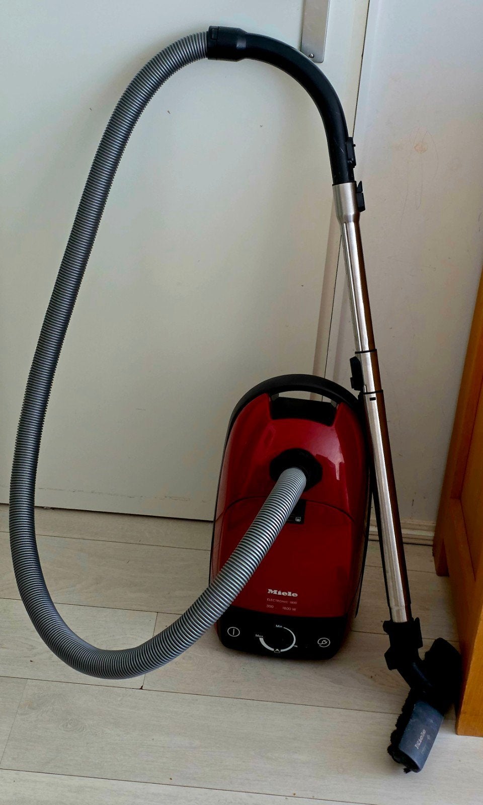 Miele S 380 stofzuiger met zak, Ophalen of Verzenden, 1600 tot 2000 watt