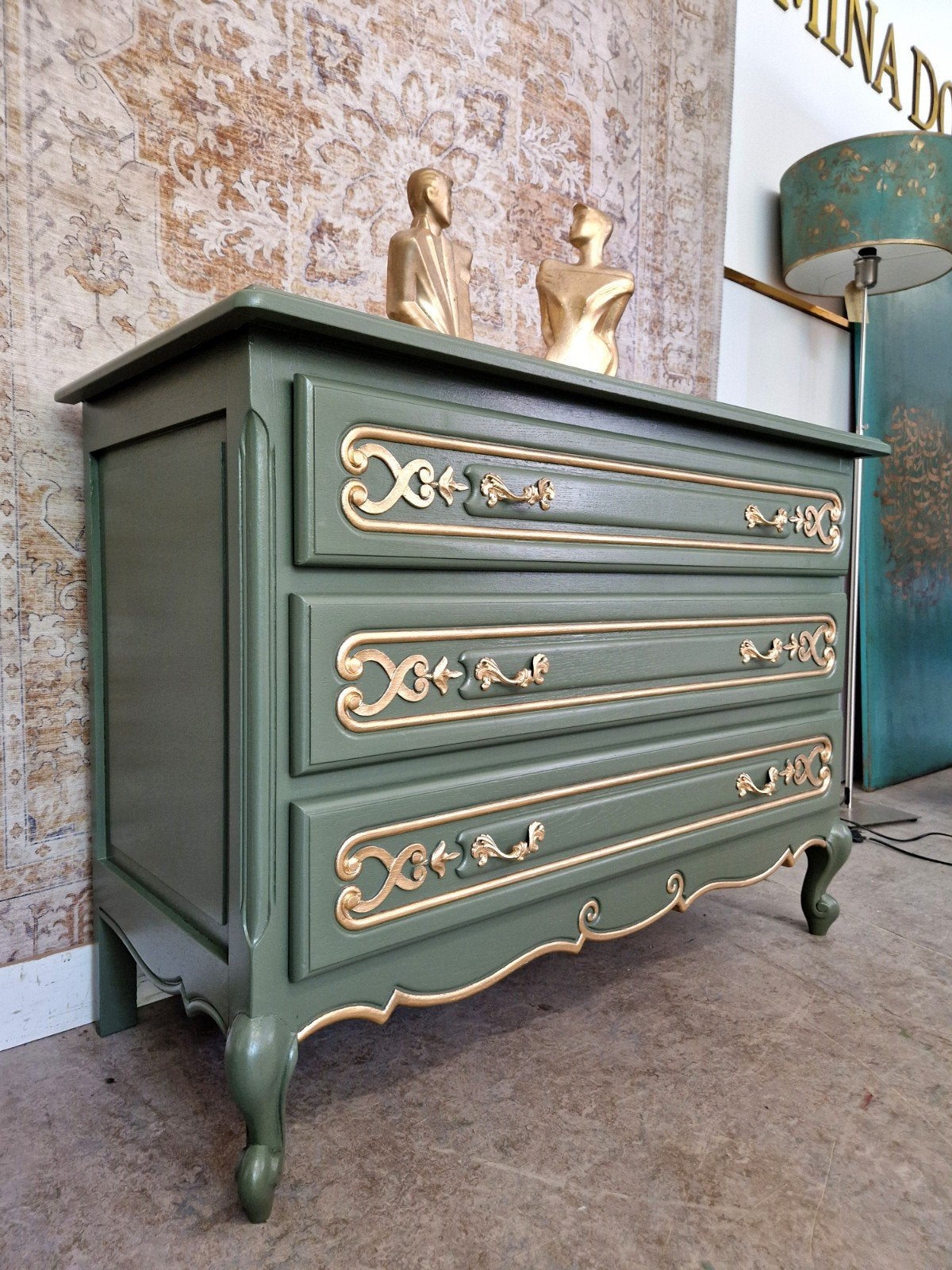 Groen en goud Queen anne dressoir/ vintage look ladekastje, Huis en Inrichting, Donyavimin@gmail.com, Mina Donyavi Meubels, Ophalen of Verzenden