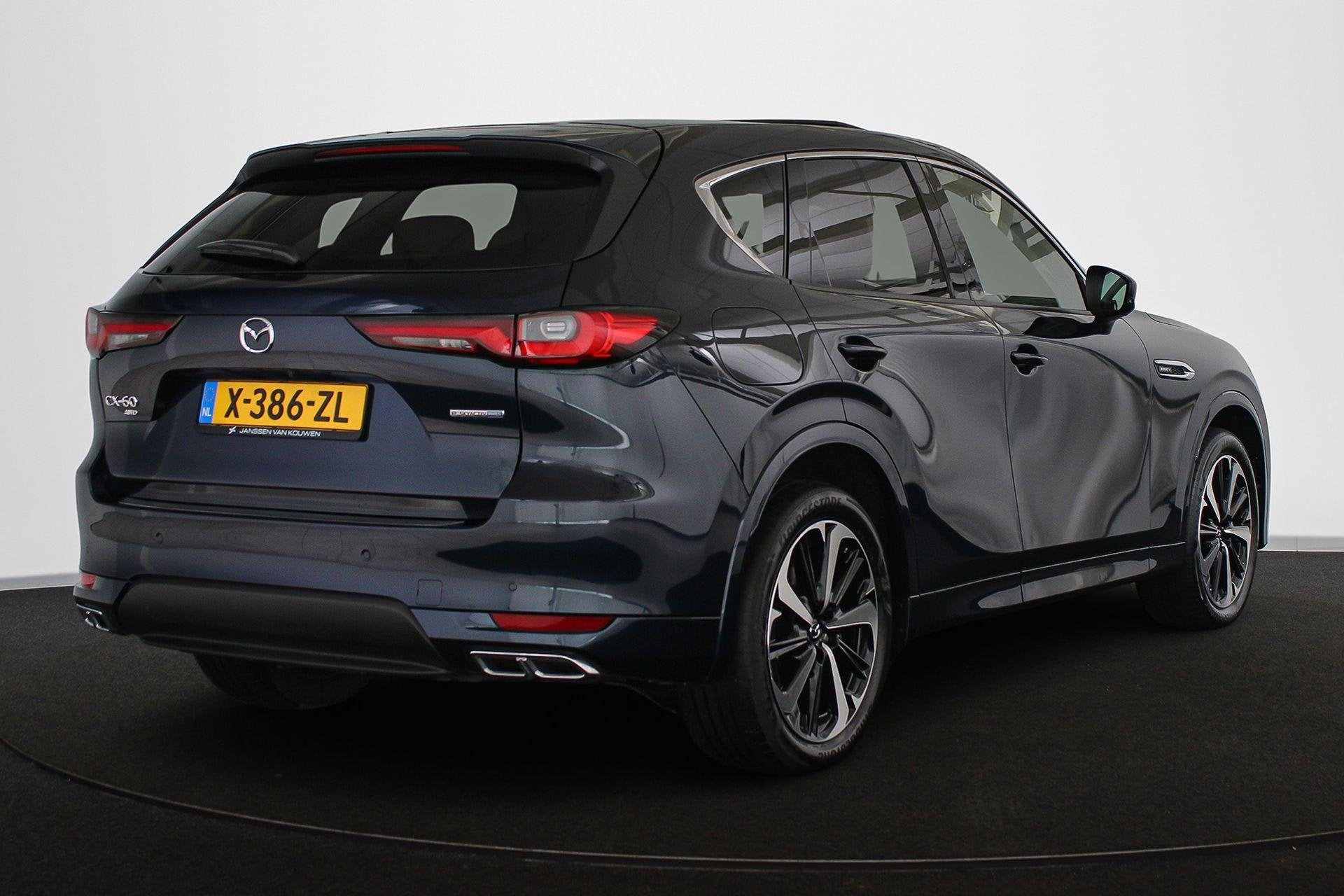 Mazda CX-60 2.5 e-SkyActiv PHEV Takumi Pano 360 Trekhaak Hea, Auto's, Automaat, Stof, Gebruikt, Euro 6