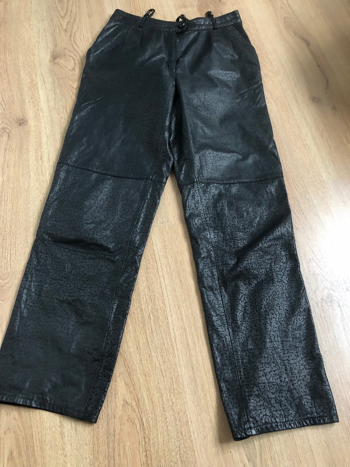 Norma modell zwarte leren leer soepel broek 36 34, Kleding | Dames, Zwart, Ophalen of Verzenden, Zo goed als nieuw, X