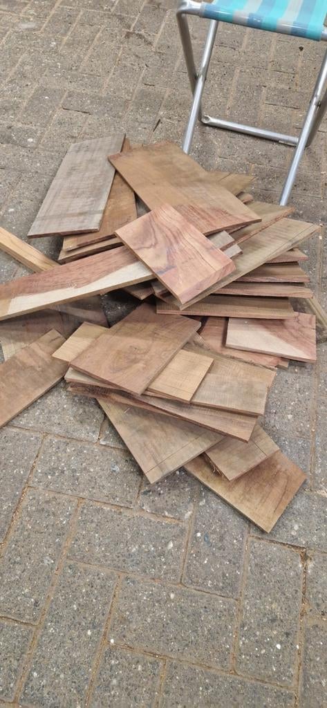 Rest stukken bubinga kevazingo hout, Doe-het-zelf en Verbouw, Hout en Planken, Ophalen, Minder dan 25 mm, Plank, Minder dan 200 cm
