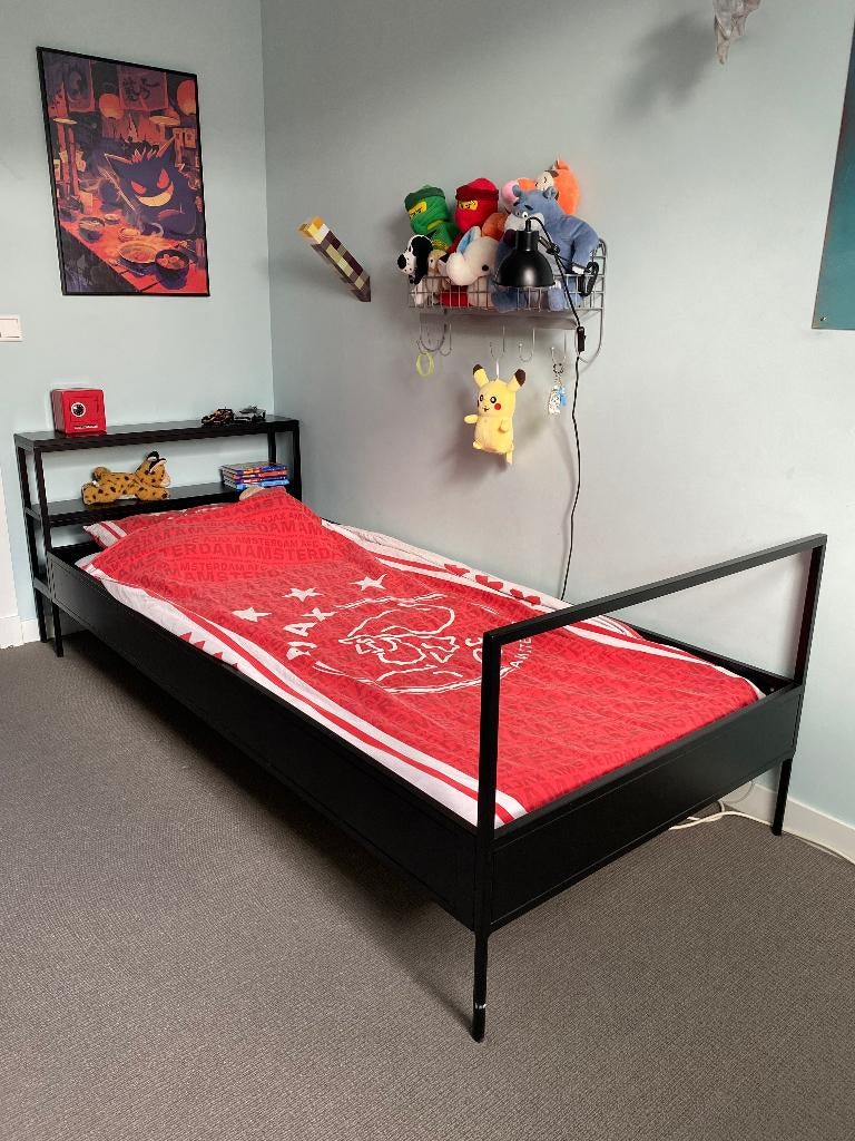 Eenpersoons bed, Ophalen, 85 tot 100 cm, Zo goed als nieuw, Matras