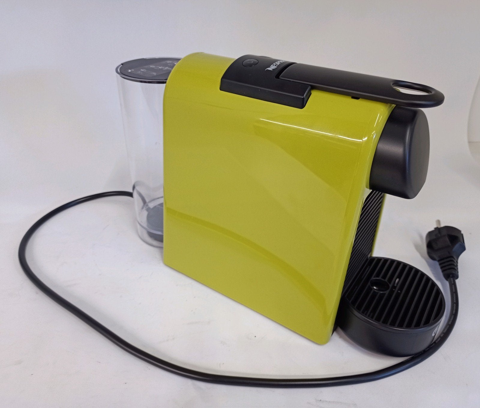 Nespresso delonghi mini limegreen EN85.L, Witgoed en Apparatuur, Koffiezetapparaten, Ophalen, Espresso apparaat, Zo goed als nieuw