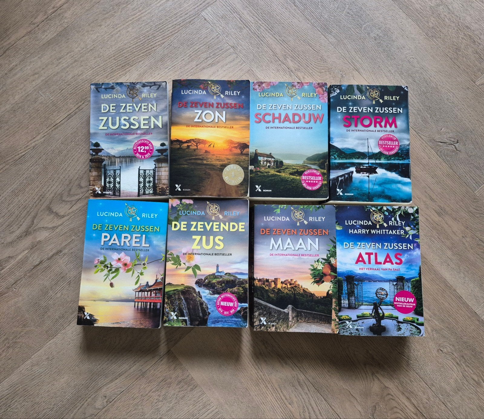 De Zeven Zussen serie - Complete set van 8 boeken, Boeken, Ophalen of Verzenden, Gelezen, Lucinda Riley