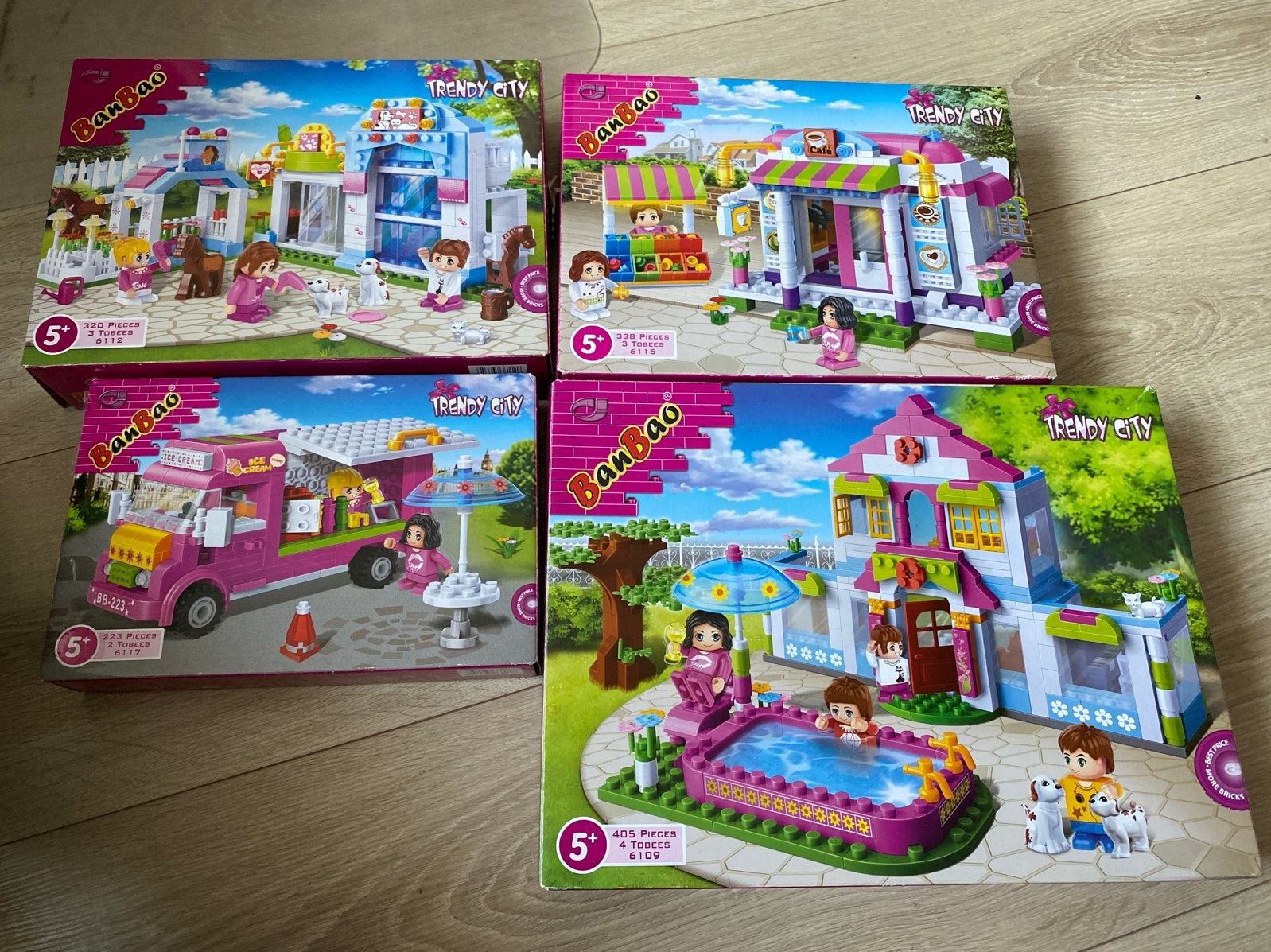 4 complete Banbao sets: Dierenkliniek, IJscobus, Coffeeshop,, Ophalen of Verzenden, Gebruikt, Overige merken