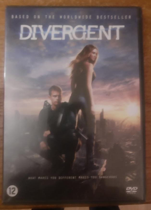 SF / DIVERGENT, Vanaf 12 jaar, Verzenden, Zo goed als nieuw, Science Fiction