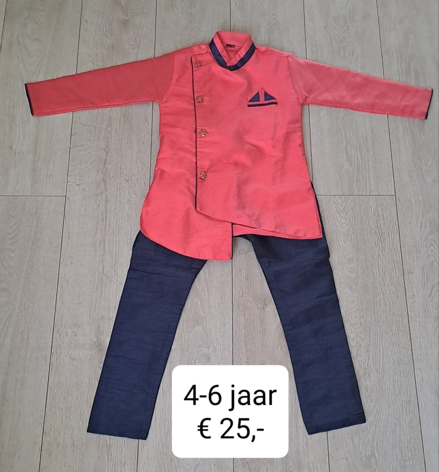 Feestelijke Indiase kleding set voor jongens 4-6 jaar, Kinderen en Baby's, Ophalen of Verzenden, Zo goed als nieuw, Jongen