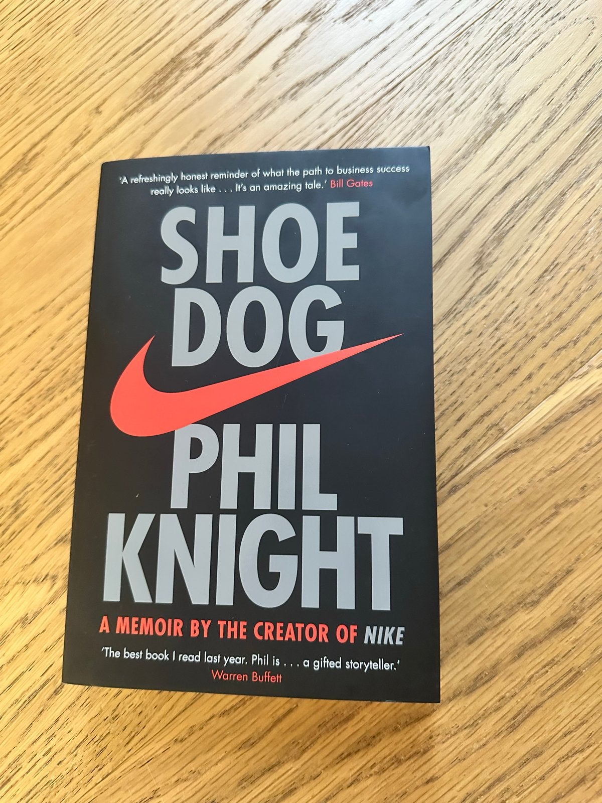 Shoe Dog: Een Memoir door de Oprichter van Nike - Phil Knigh, Boeken, Ophalen of Verzenden, Zo goed als nieuw