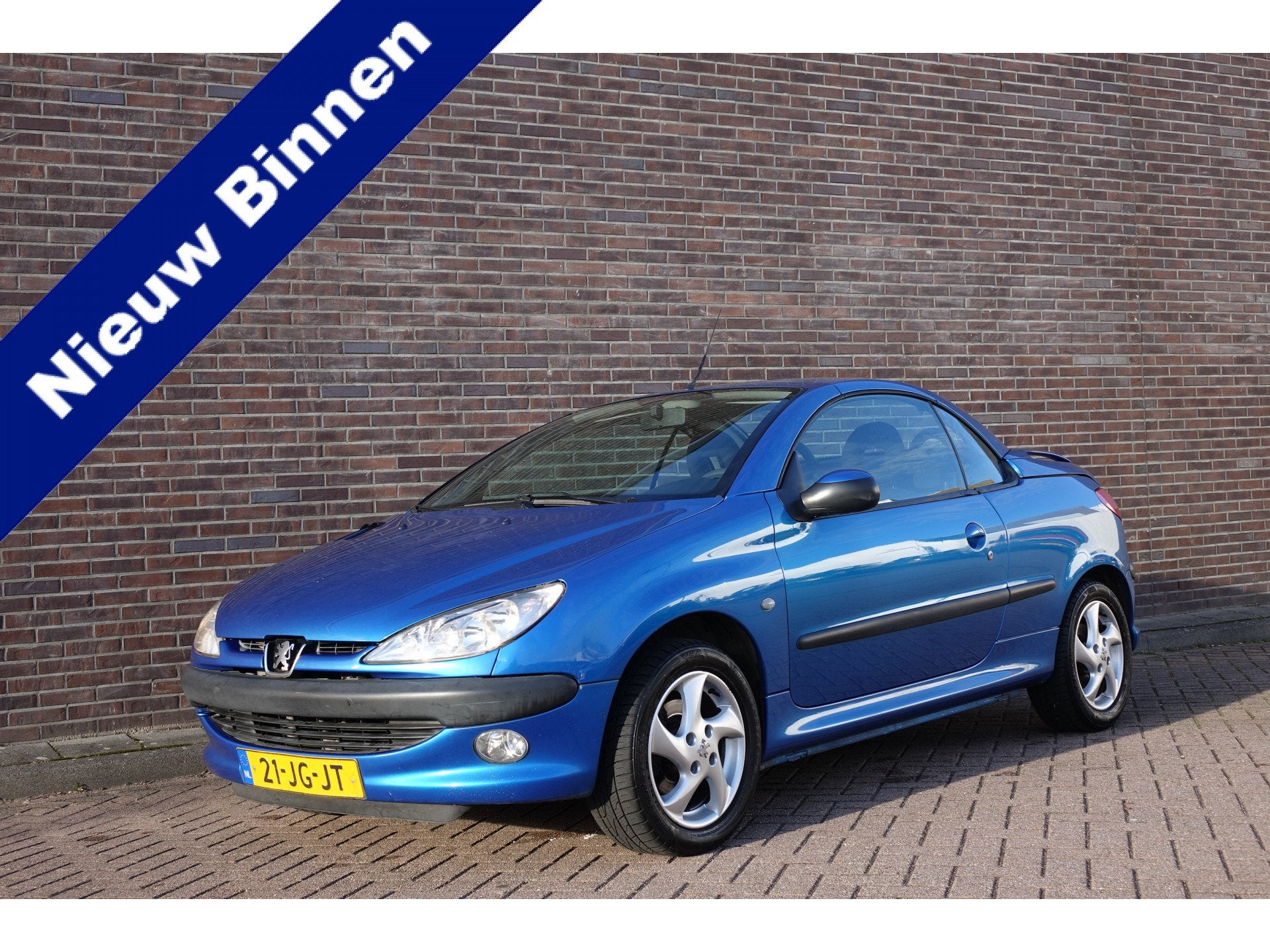 Peugeot 206 CC 1.6-16V, nieuwe koppeling en nieuwe APK bij a, Auto's, Voorwielaandrijving, Gebruikt, 4 cilinders, Cabriolet