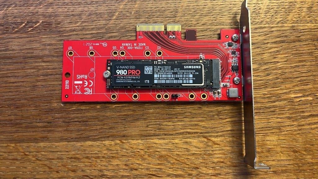Samsung 980 Pro 1TB NVMe + PCIe Adapter, Intern, SSD, Ophalen of Verzenden, Zo goed als nieuw