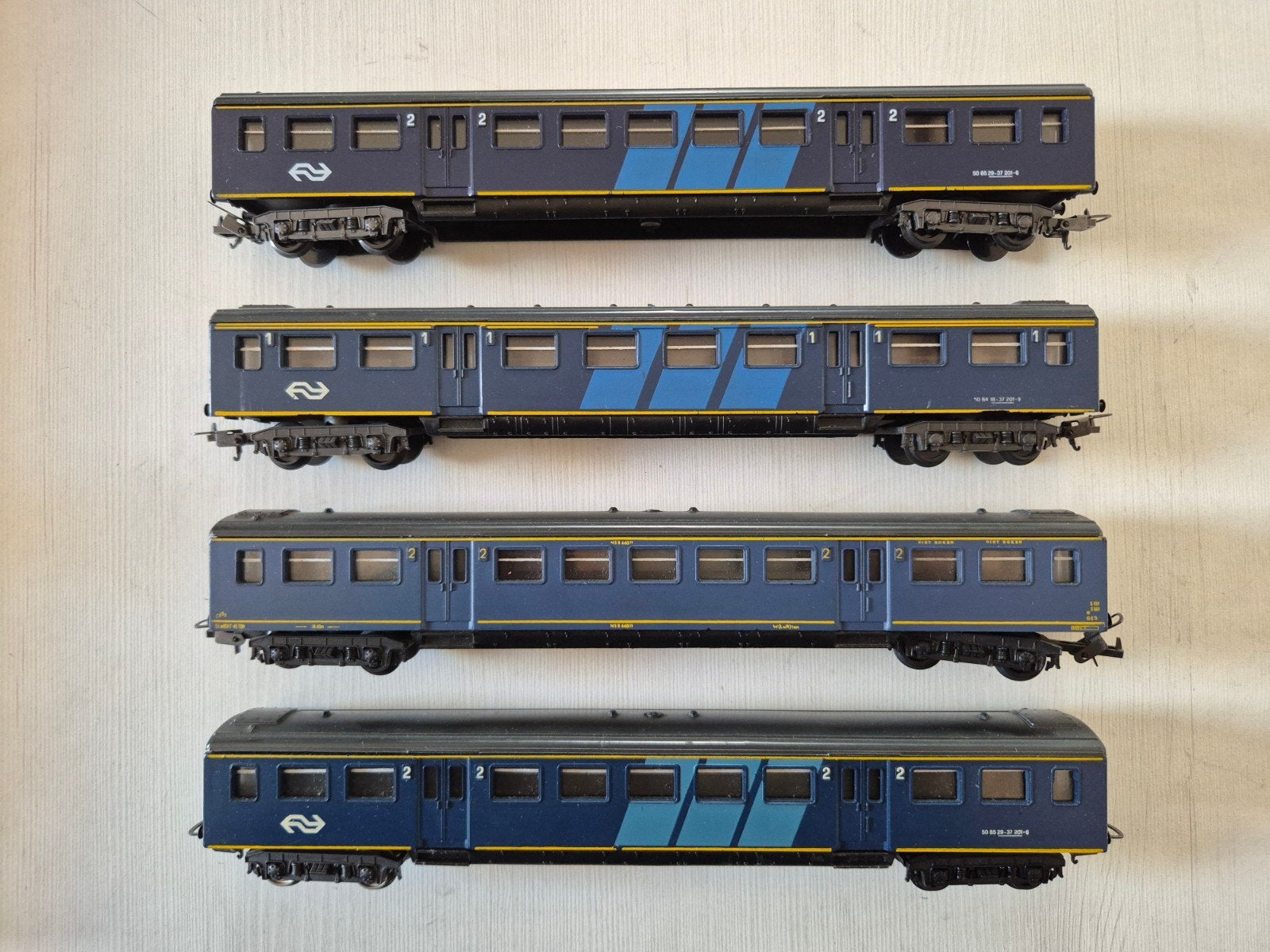 4 Nette Lima H0 NS rijtuigen, Hobby en Vrije tijd, Gebruikt, Gelijkstroom, Wagon, Ophalen of Verzenden