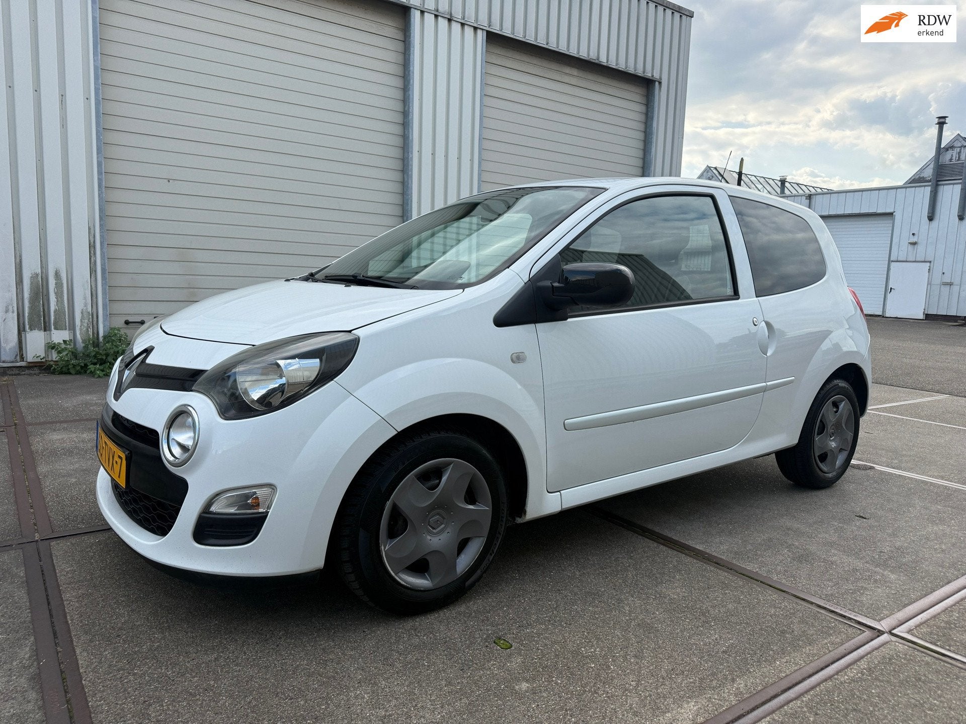 Renault Twingo 1.2 16V Collection, Auto's, Renault, Voorwielaandrijving, Gebruikt, Zwart, 4 cilinders