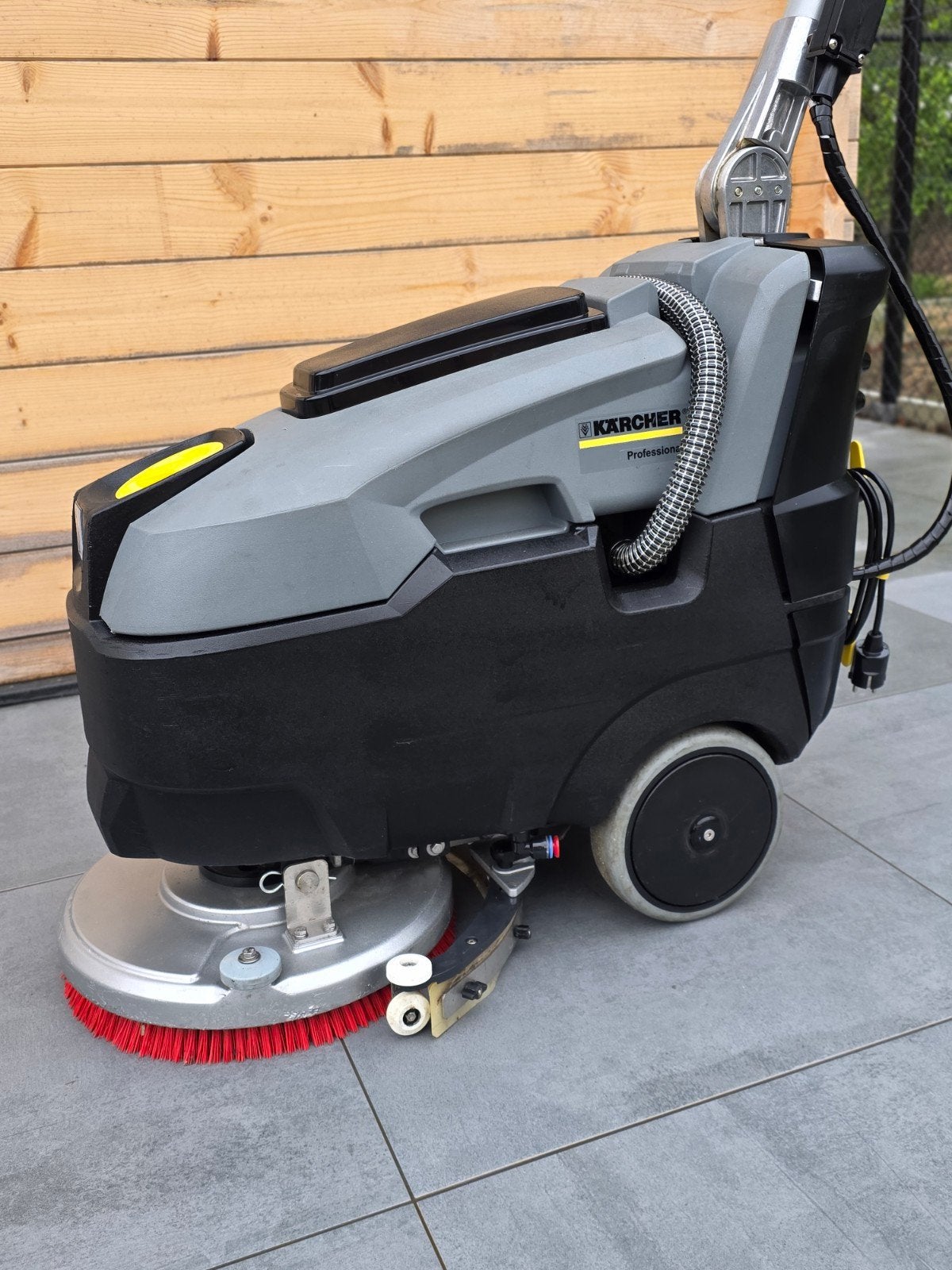 Kärcher BD 40/12C Professional Schrobzuigmachine Nieuwe Accu, Ophalen of Verzenden, Zo goed als nieuw, Schrobmachine