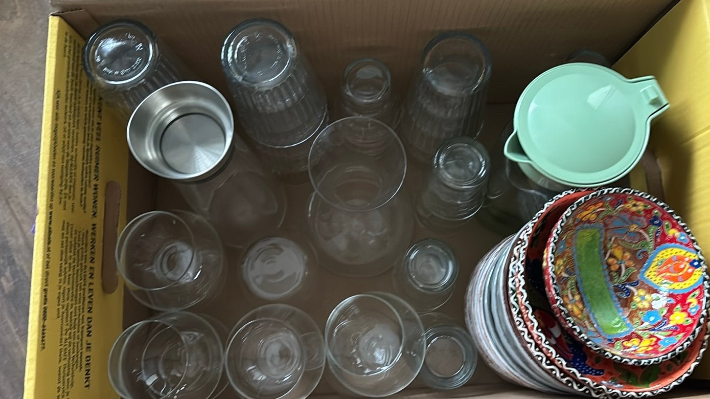 Diverse glazen, schalen, kommen, waterkannen. serviesgoed, Ophalen, Gebruikt, Overige typen, Glas