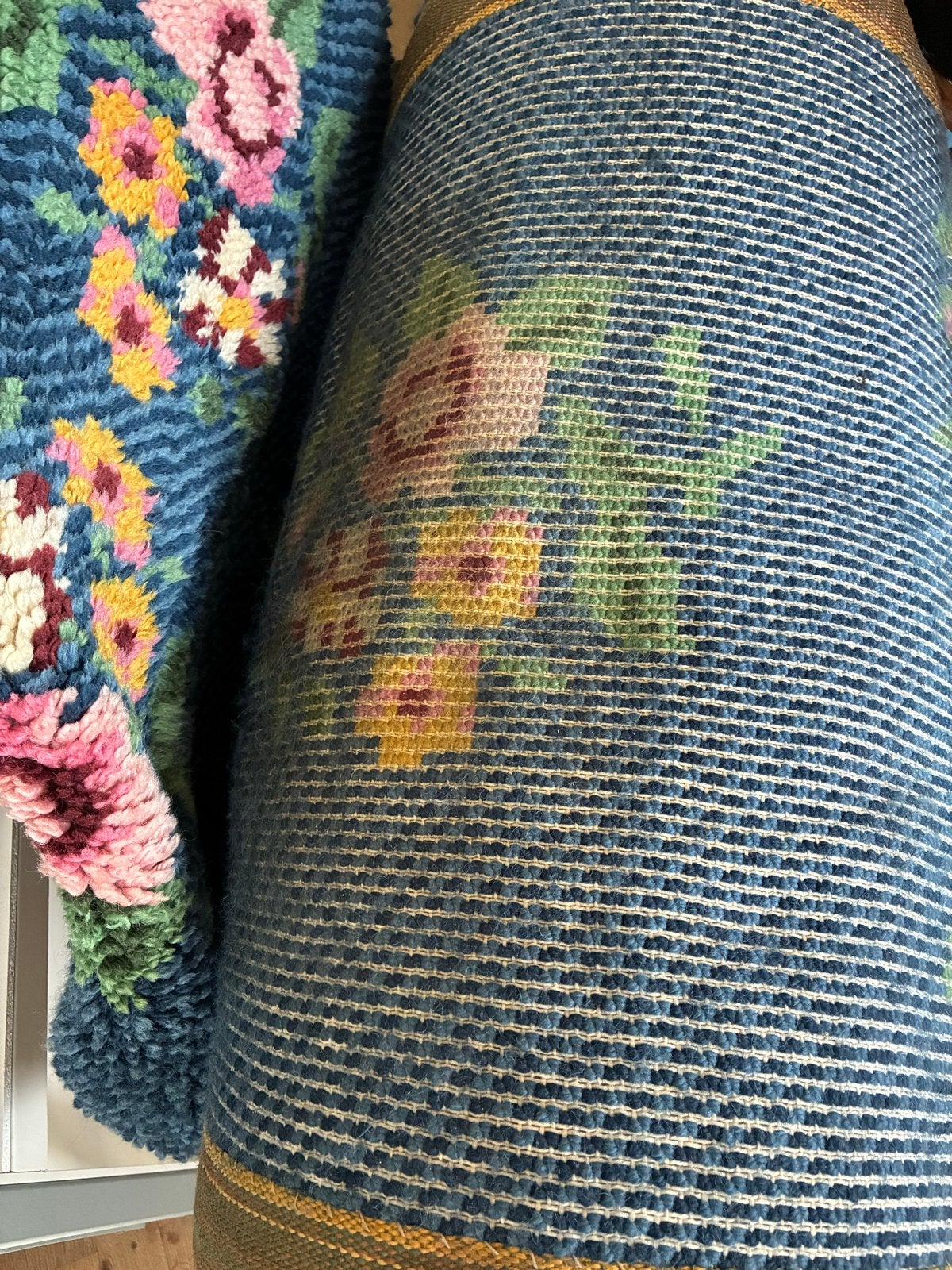 Unieke vintage handgeknoopte traploper - 60 jaar oud, Huis en Inrichting, Gebruikt, Blauw, 200 cm of meer, Rechthoekig