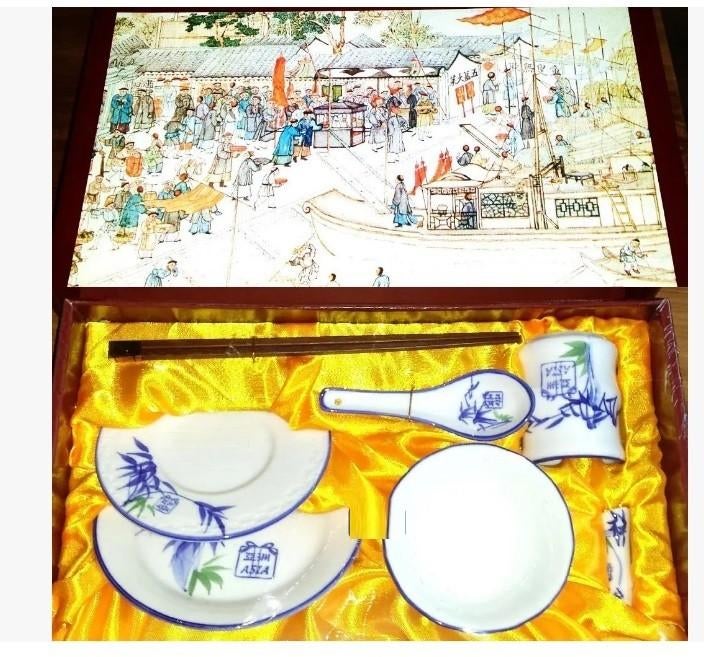 Chinese set kopjes, borden porseleinen in presentatiekoffer, Ophalen of Verzenden