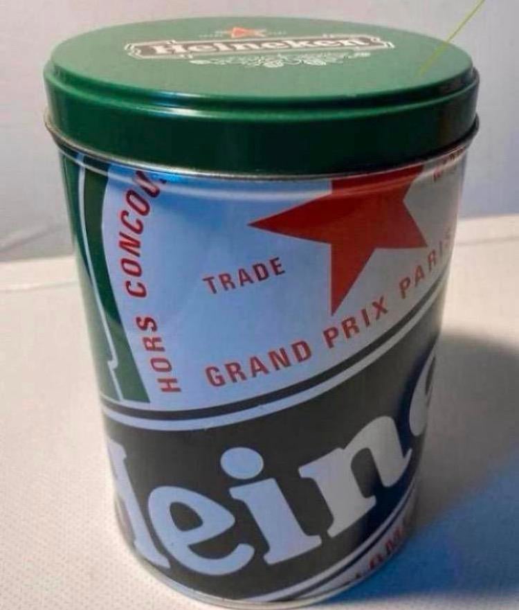 Groot rond Heineken blik. Hoogte 24 cm Doorsnede 18 cm., Verzamelen, Blikken, Zo goed als nieuw, Overige, Overige merken, Ophalen of Verzenden