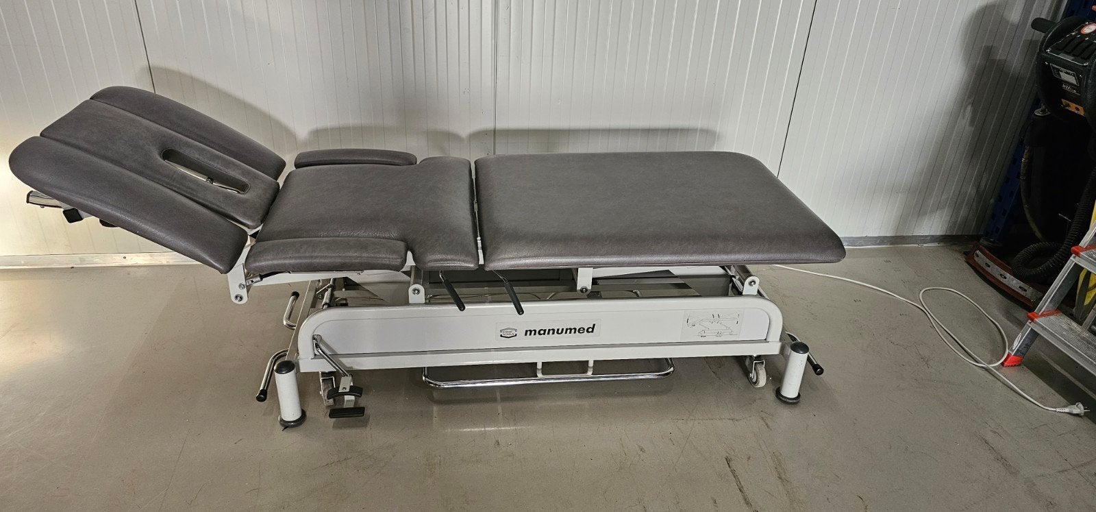 behandeltafel elektrisch, Ophalen of Verzenden, Gebruikt, Massagetafel