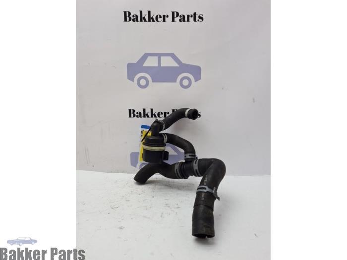 Extra waterpomp van een Volkswagen Golf, Gebruikt, -, Volkswagen, -