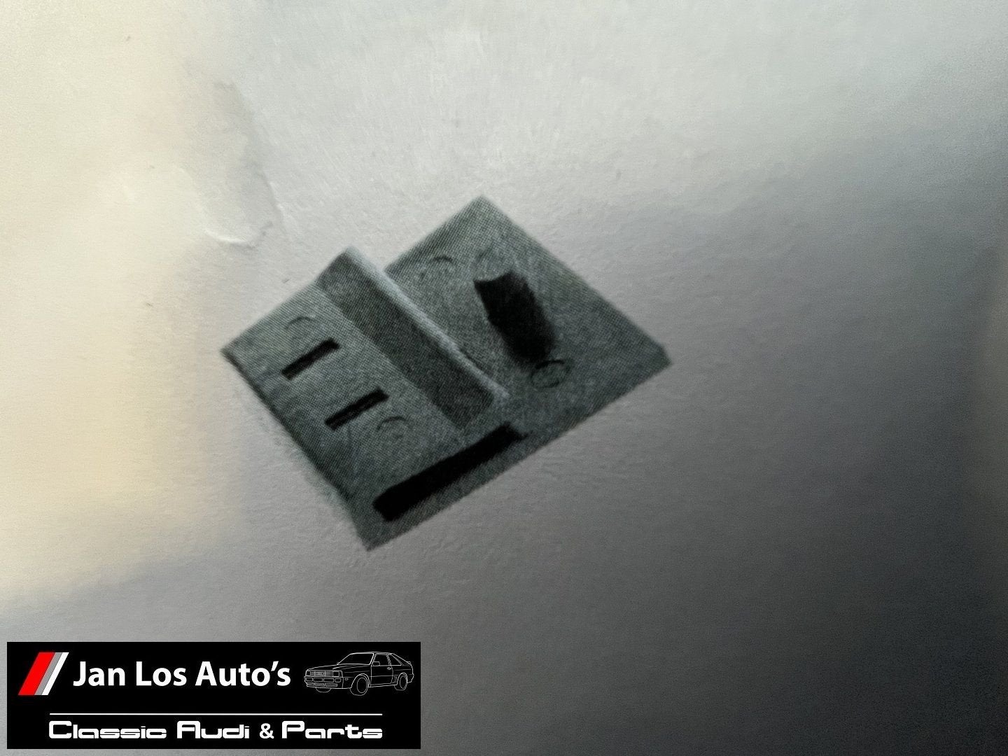 Audi coupe 80 90 B2 typ81 85 radiateurbehuizing clip, Gebruikt, -, -, -