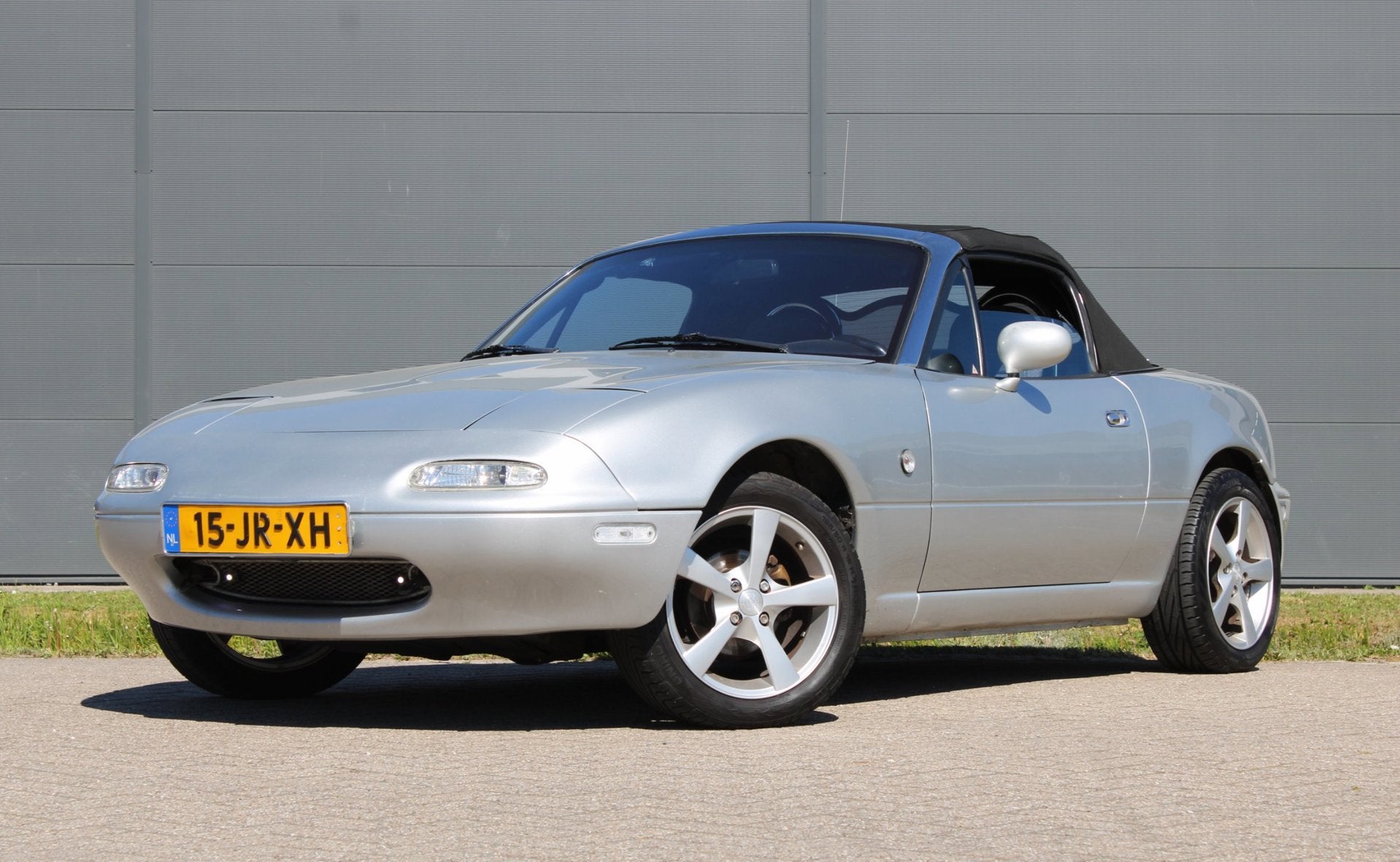 Mazda MX-5 1.6i-16V KlapKoplampen NieuweSofttop, Gebruikt, Zwart, 4 cilinders, Cabriolet