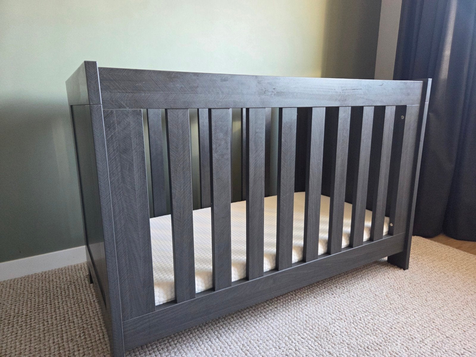 Interbaby Ledikant - Grijs Hout - Zo goed als nieuw, Ophalen, Zo goed als nieuw, Overige maten, Hout
