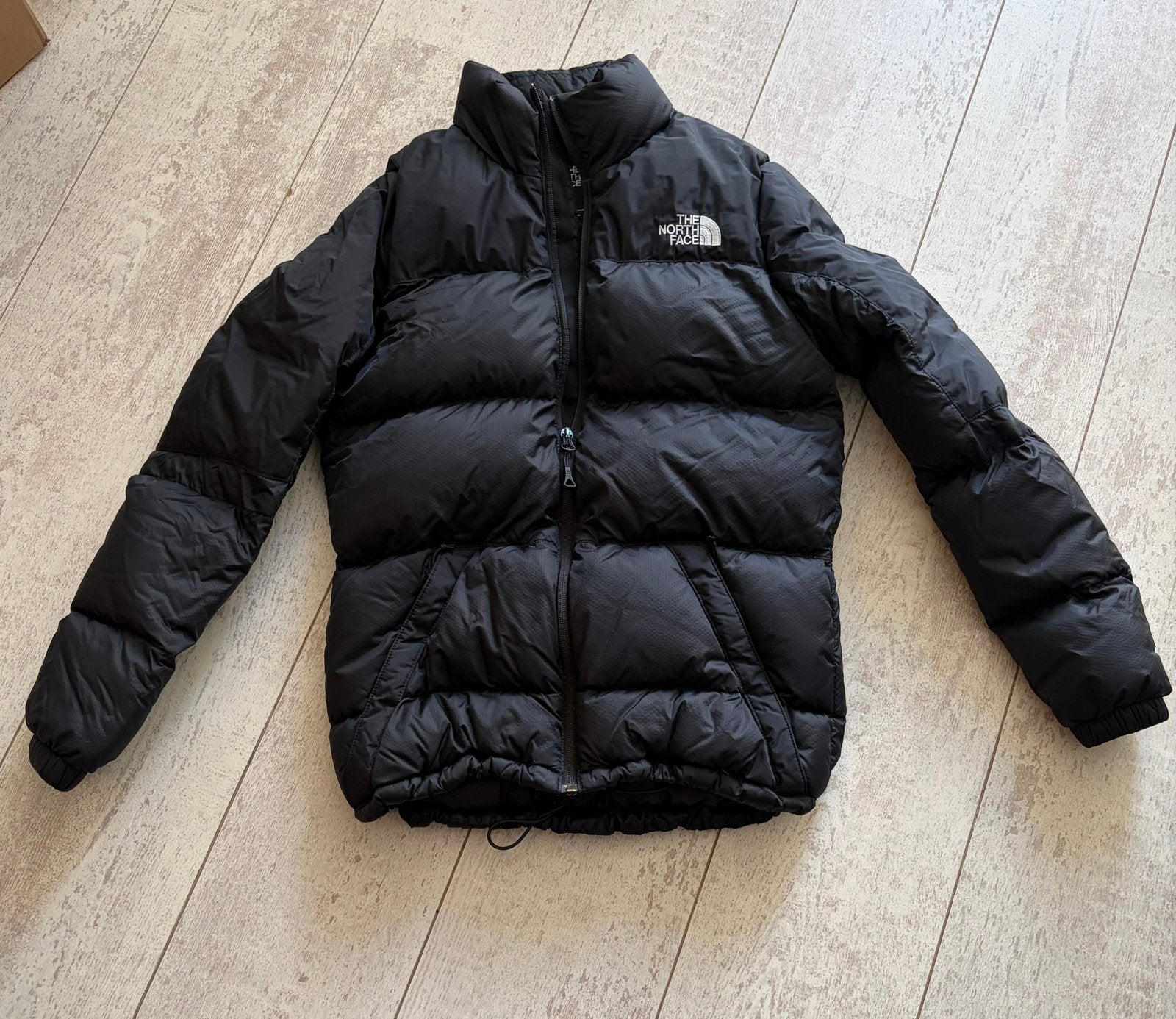 The North Face 700 Nuptse donsjas zwart | Puffer Jacket | M, Ophalen of Verzenden, Zo goed als nieuw, Zwart