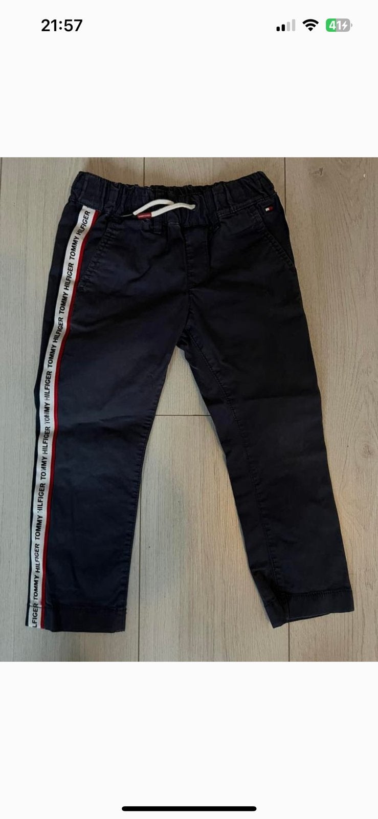 Broek tommy hilfiger 104, Kinderen en Baby's, Kinderkleding | Maat 104, Ophalen of Verzenden, Zo goed als nieuw, Jongen, Broek