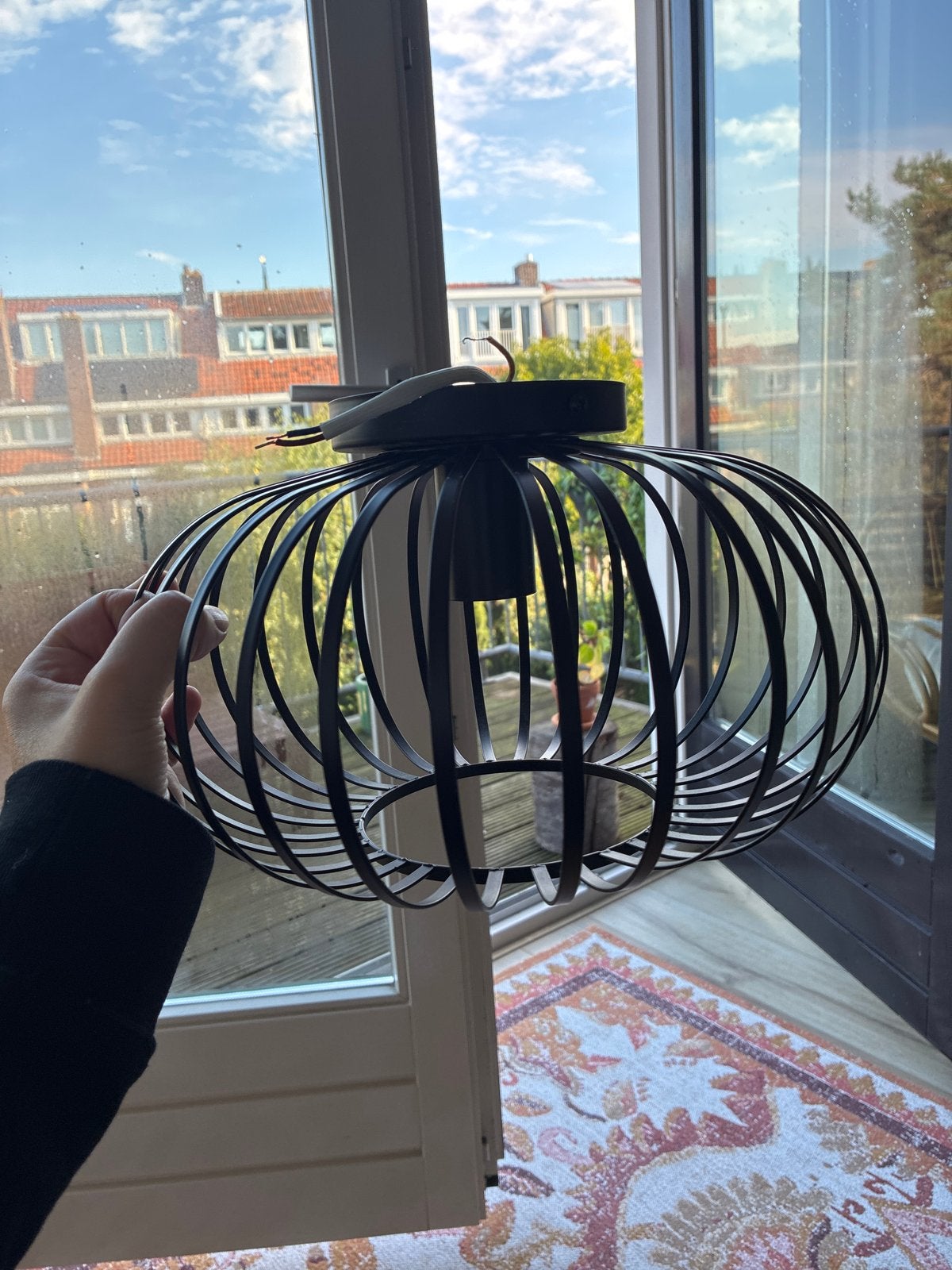Zwarte metalen hanglamp - modern en stijlvol, Ophalen, Zo goed als nieuw, Metaal, E27 (groot)